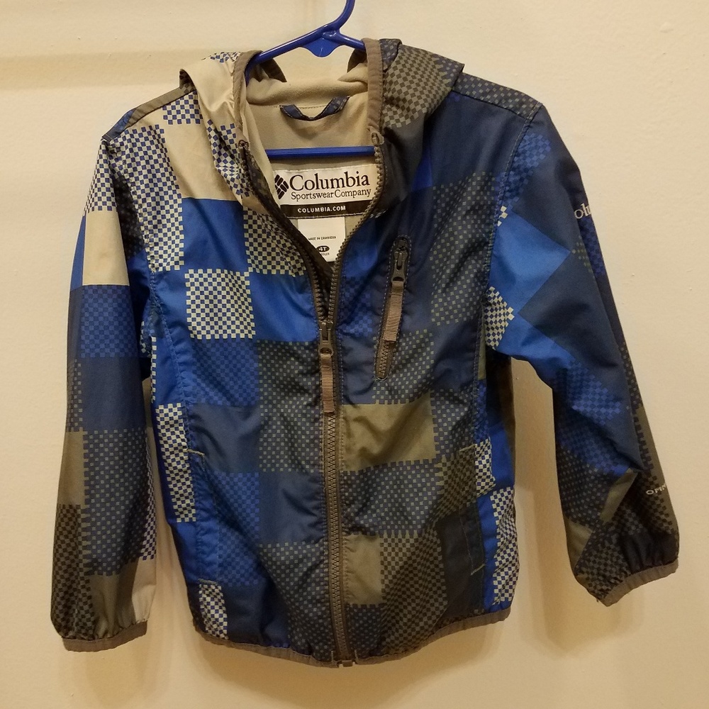 Columbia 4t raincoat